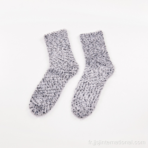 Chaussettes d&#39;automne et d&#39;hiver chauds en peluche personnalisés